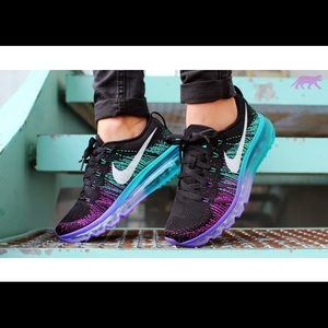 SOLD Rare Limited Edition Nike Flyknit Airmax